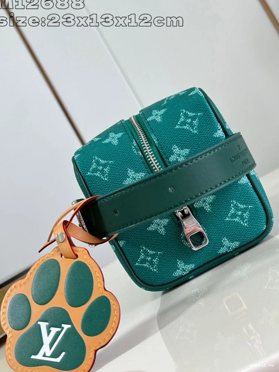 WIS LOUIS DOPP bag-23*13*12CM KIT LOCKER VUITTON 0223